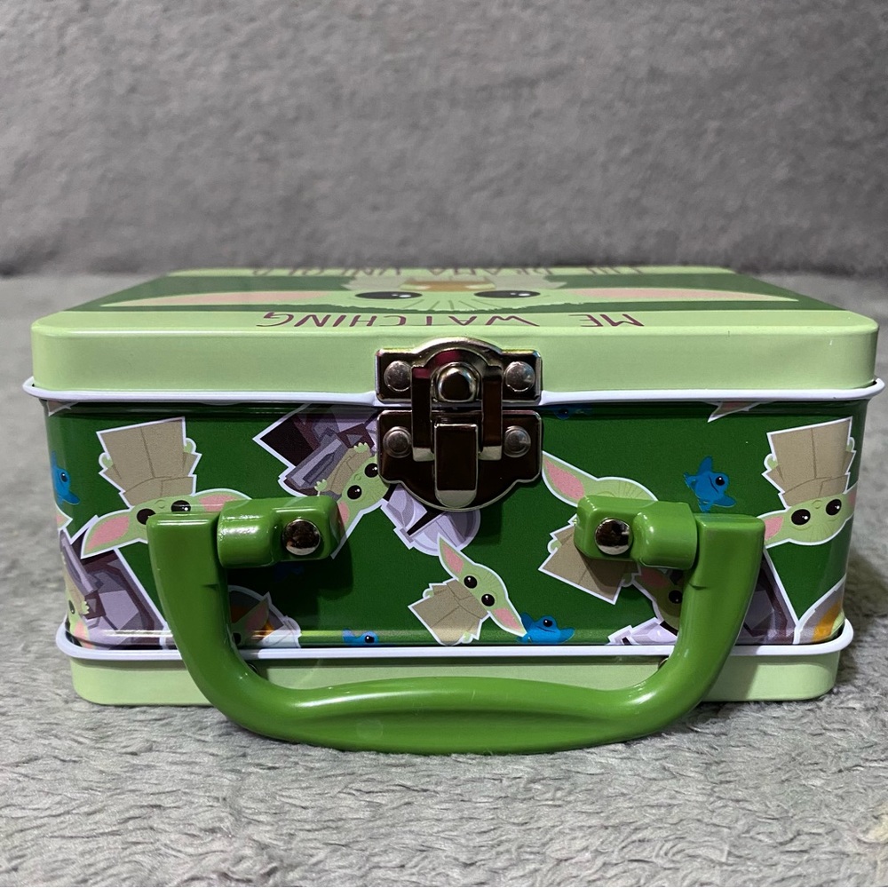 Star Wars Baby Yoda Collectible Tin Lunchbox Small - Picture 5 of 7